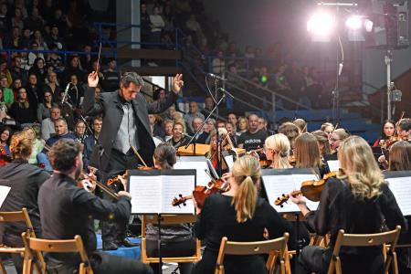 Miklavžev koncert Koroških simfonikov 8. 12. 2024 (15)